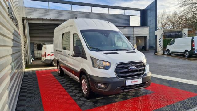 Ford Transit image 7