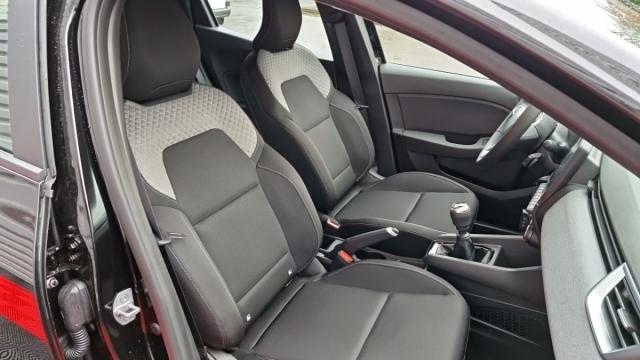 Renault Clio image 6