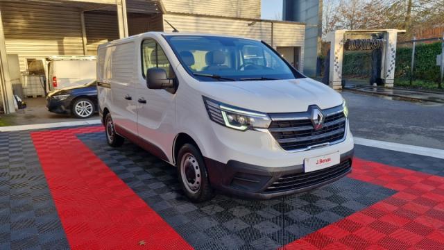 Renault Trafic image 1