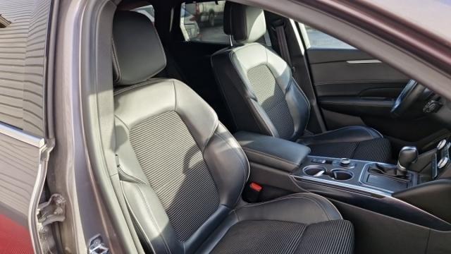 Renault Talisman Estate image 8