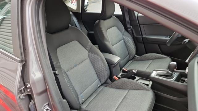 Renault Captur image 1