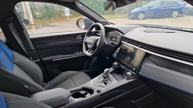 Lynk & Co 01 image 5