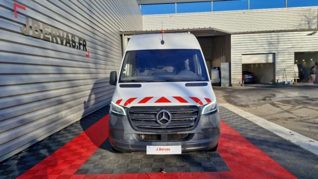 Mercedes Benz Sprinter image 7
