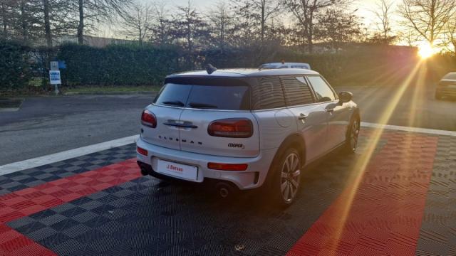 Mini Clubman image 6