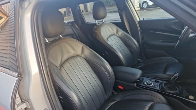 Mini Clubman image 9