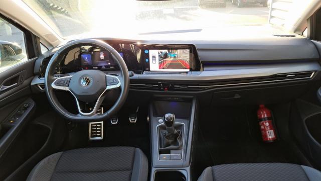 Volkswagen Golf image 8