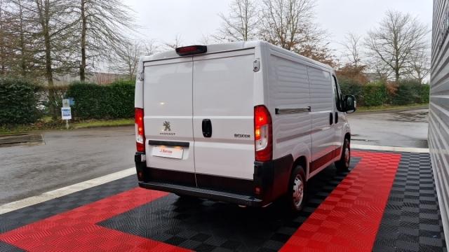 Peugeot Boxer image 1