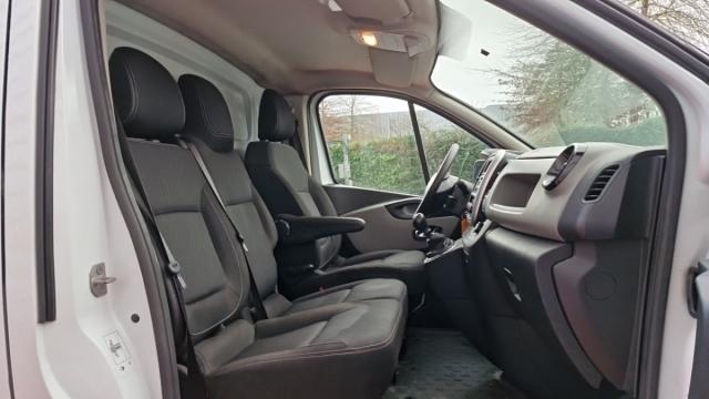 Renault Trafic image 7