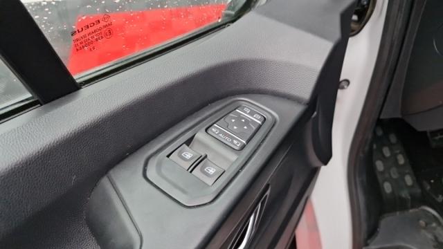 Renault Trafic image 2