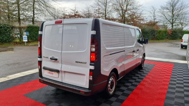 Renault Trafic image 3