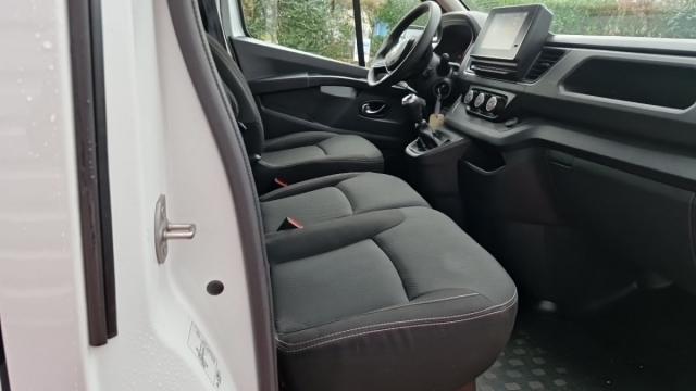 Renault Trafic image 9