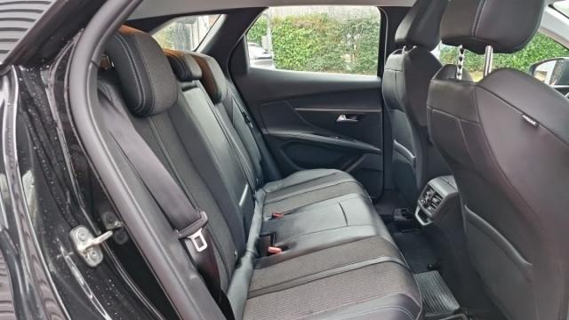 Peugeot 3008 image 3