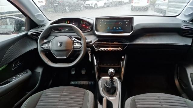 Peugeot 208 image 7
