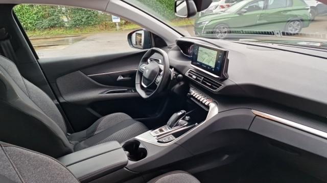 Peugeot 5008 image 6