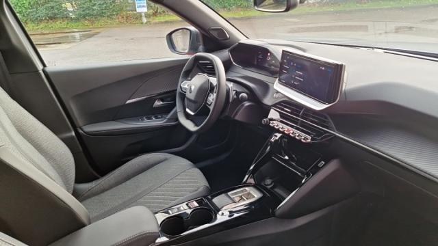 Peugeot 2008 image 4