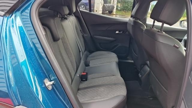 Peugeot 2008 image 1