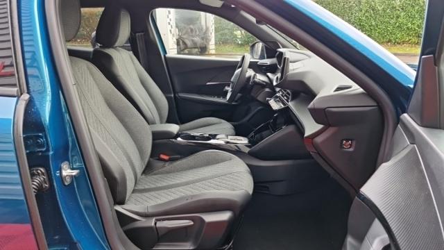 Peugeot 2008 image 7