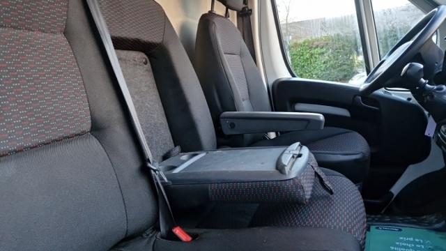 Peugeot Boxer image 3