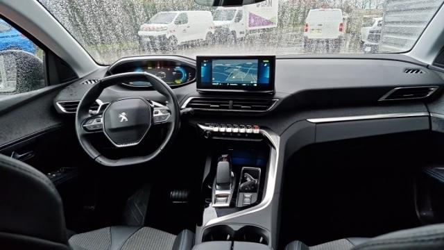 Peugeot 3008 image 3