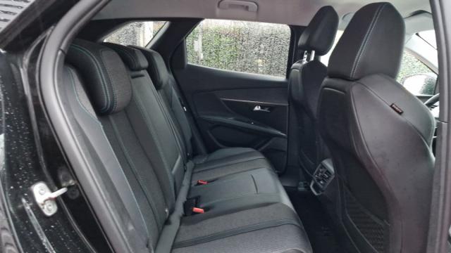 Peugeot 3008 image 1