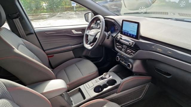 Ford Kuga image 1