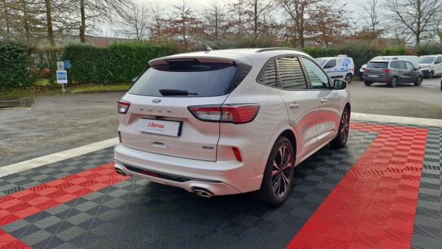 Ford Kuga image 4