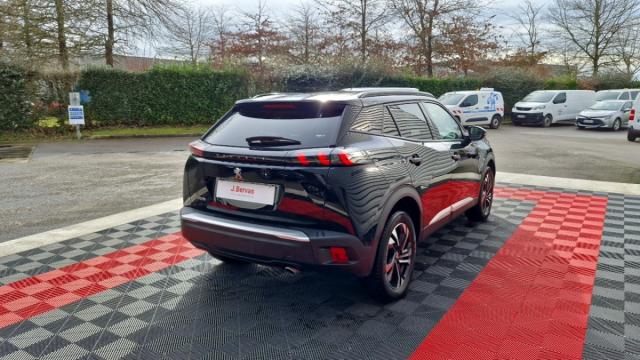 Peugeot 2008 image 2