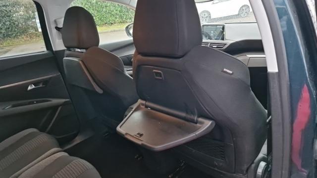 Peugeot 5008 image 5
