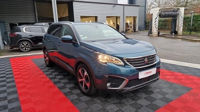 Peugeot 5008 image 3