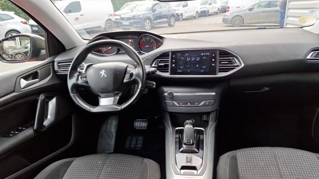 Peugeot 308 image 8