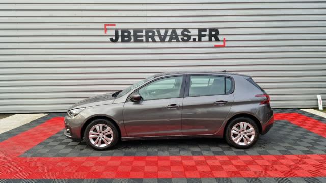 Peugeot 308 image 9