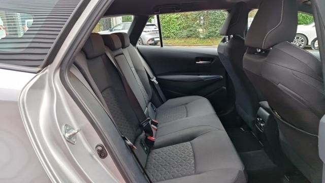 Toyota Corolla Touring Sports image 9