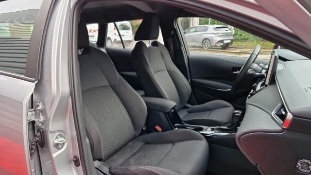 Toyota Corolla Touring Sports image 2