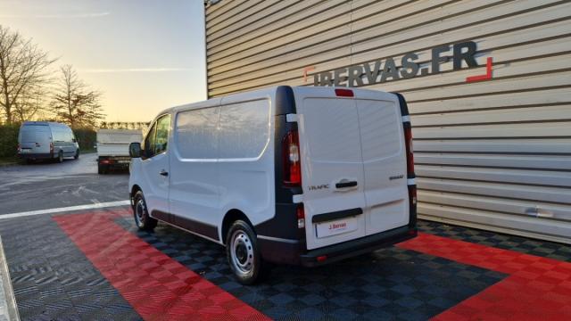 Renault Trafic image 1