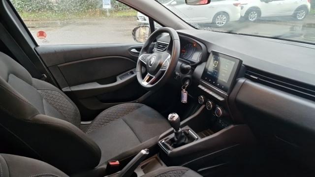 Renault Clio image 2