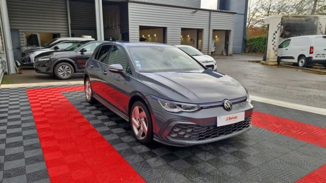 Volkswagen Golf image 9