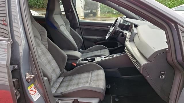 Volkswagen Golf image 2