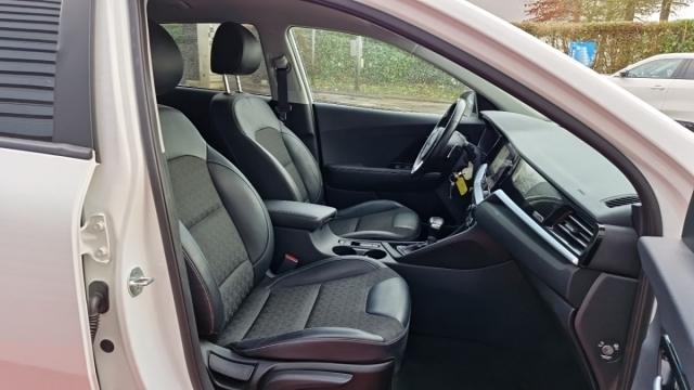 Kia Niro image 3