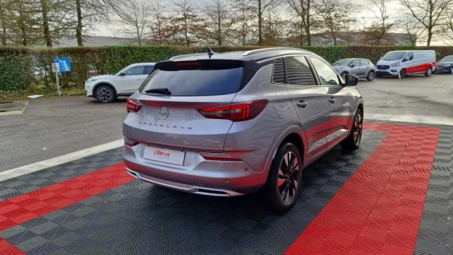 Opel Grandland image 9