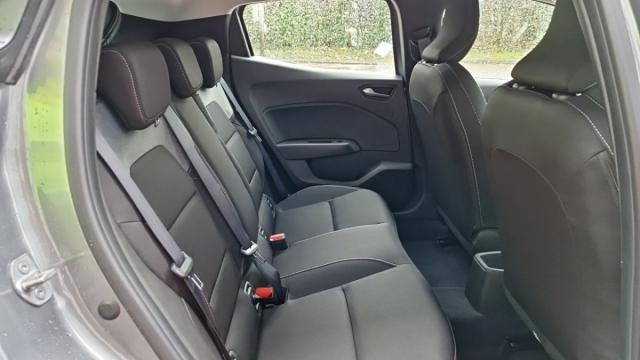 Renault Clio image 8