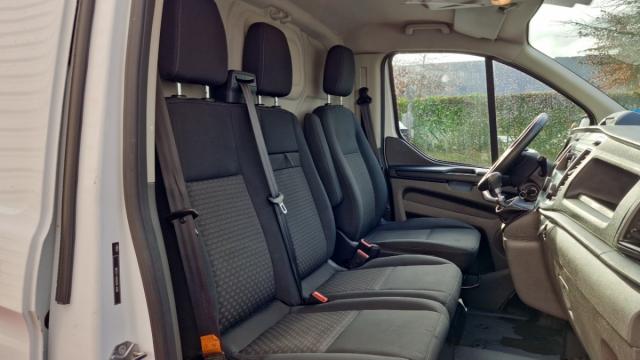 Ford Transit Custom image 4