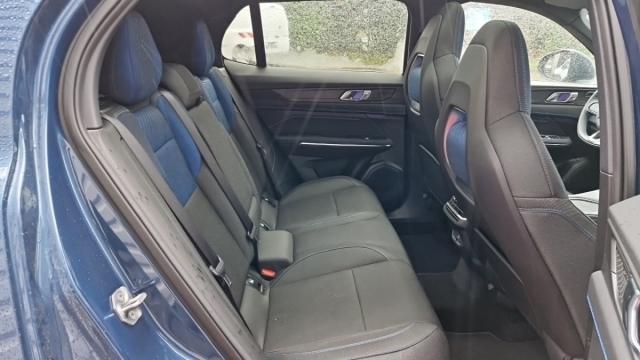 Lynk & Co 01 image 5