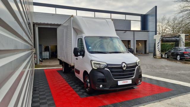 Renault Master image 1