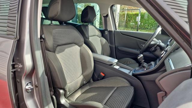 Renault Grand Scénic image 5