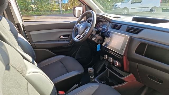 Renault Express Van image 2