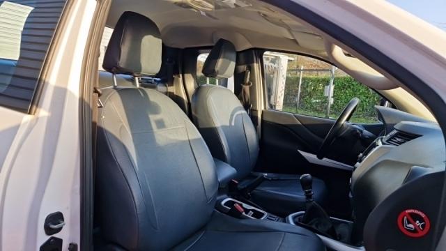 Nissan Navara image 7