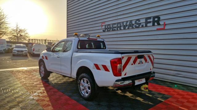 Nissan Navara image 2