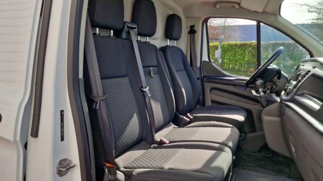 Ford Transit Custom image 7