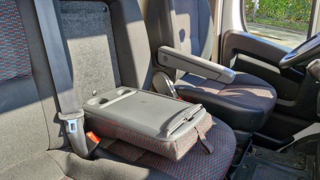 Peugeot Boxer image 1