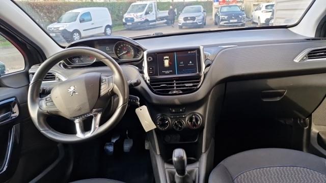 Peugeot 208 image 6